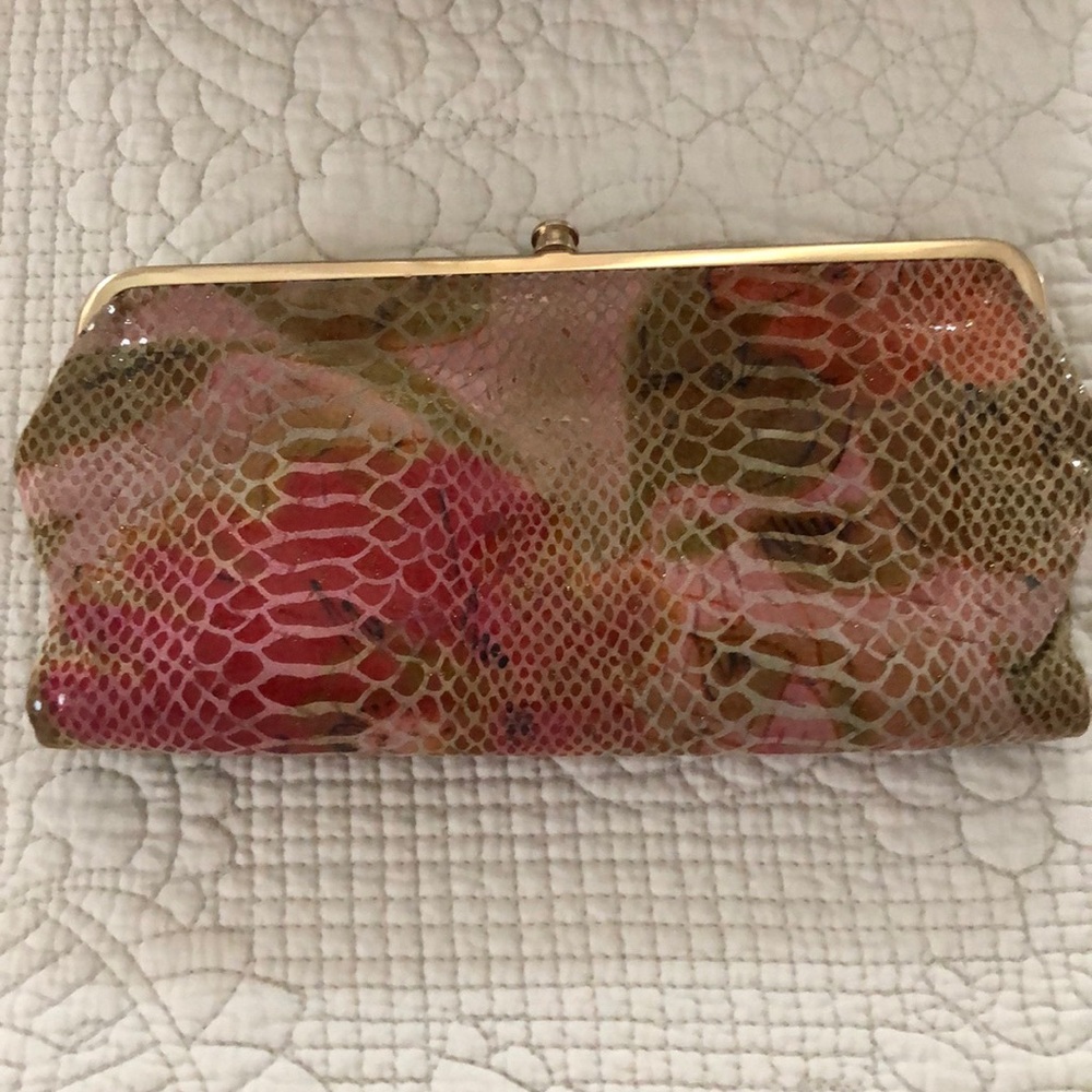 Highly functional Hobo wallet.